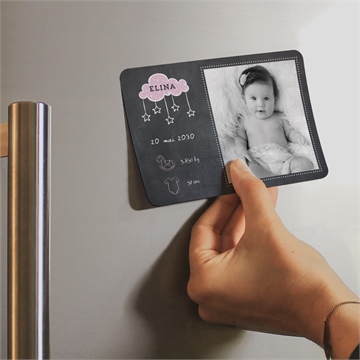 Faire-part naissance origami ardoise magnet - Mise en situation