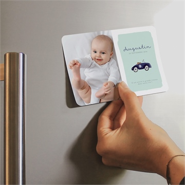 Faire-part naissance petite voiture vintage magnet - Mise en situation