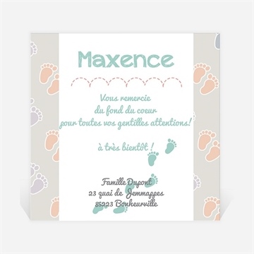 Remerciement naissance petits pieds sur fond gris