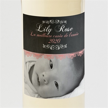 Etiquette de bouteille naissance ardoise vintage et typographie