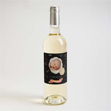 Etiquette de bouteille naissance carte noire - Mise en situation
