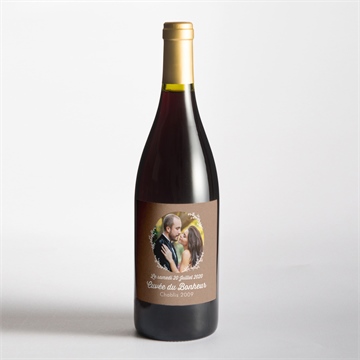 Etiquette de bouteille mariage kraft dentelle blanche - Mise en situation