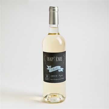 Etiquette de bouteille baptême maison en ardoise! - Mise en situation