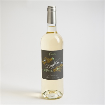 Etiquette de bouteille baptême plumes printanières - Mise en situation