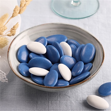 Dragées bleu océan pour votre mariage - chocolat - Mise en situation