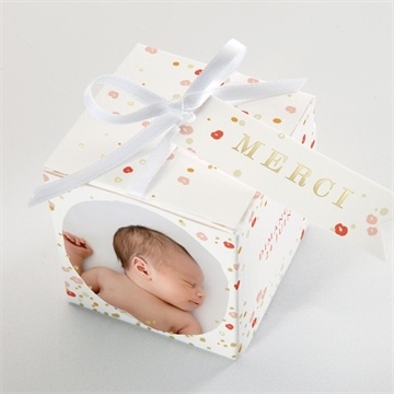 Boîte de dragées baptême tourbillon doré - Dessus de la boîte