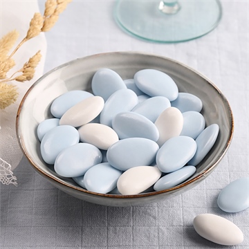 Dragées bleu ciel pour communion - chocolat