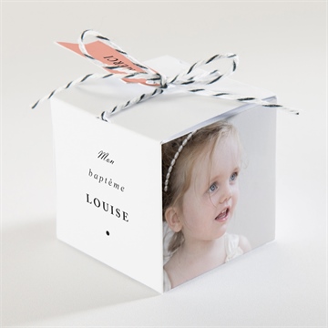 Boîte de dragées baptême millefeuille de rose - Dos de la boîte