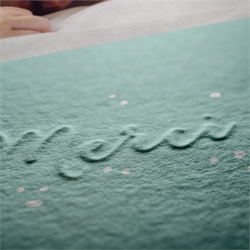 Remerciement naissance couronne gaufrage pour garçon - Détail de la carte