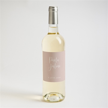 Etiquette de bouteille mariage rose gold - Mise en situation