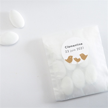 Sticker naissance petit nid - Mise en situation