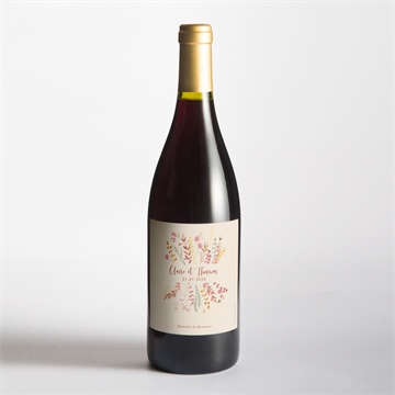 Etiquette de bouteille mariage élégance champêtre - Mise en situation