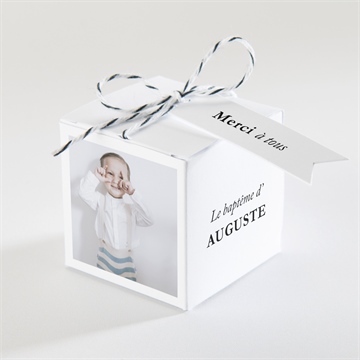 Boîte de dragées baptême joyeuse colombe