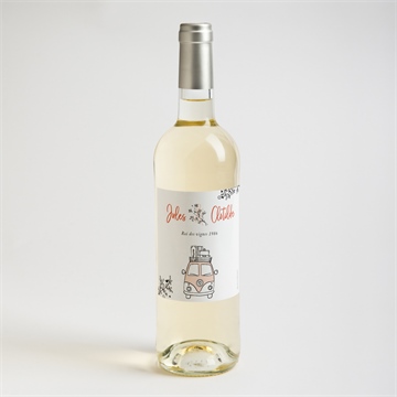 Etiquette de bouteille mariage champetre van life - Mise en situation