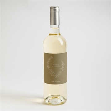 Etiquette de bouteille mariage festivités - Mise en situation