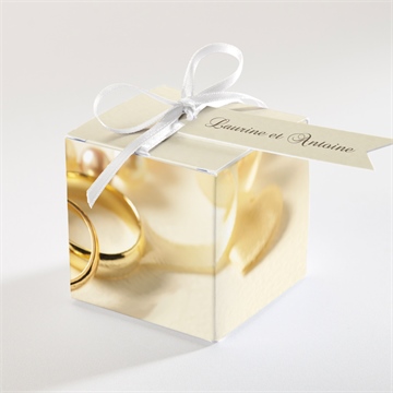 Boîte de dragées mariage alliances fond crème
