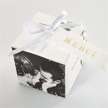 Boîte de dragées mariage bouquet provençal dorure - Intérieur de la boîte