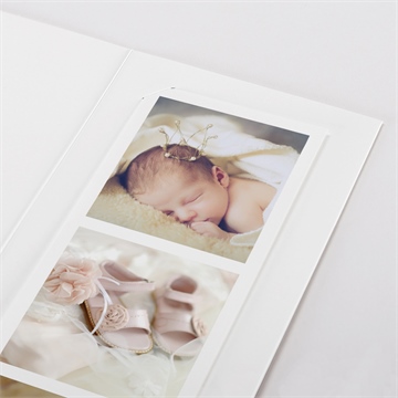 Faire-part de baptême initiales à motifs photomaton - Détail du faire-part