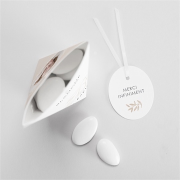 Boîte de dragées baptême initiales d'or étui - Intérieur de la boîte