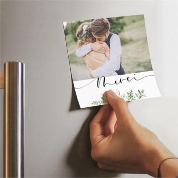 Remerciement mariage nature chic magnet carré - Mise en situation