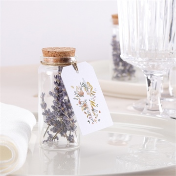 Mignonette baptême tout en joie étiquette - Mise en situation