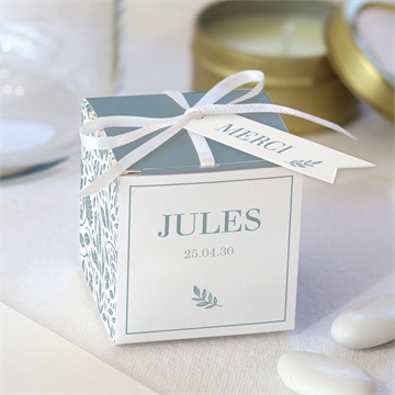 Boîte de dragées baptême jour divin