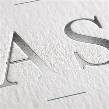 Faire-part mariage sculpture portrait dorure - Détail du faire-part