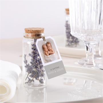 Mignonette baptême petits jumeaux étiquette - Mise en situation