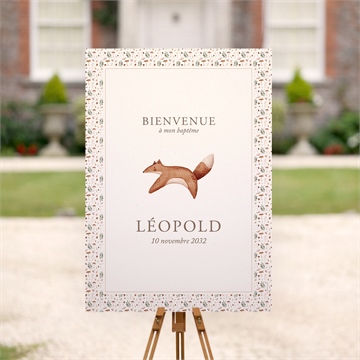 Panneau bienvenue renard en forêt - Mise en situation