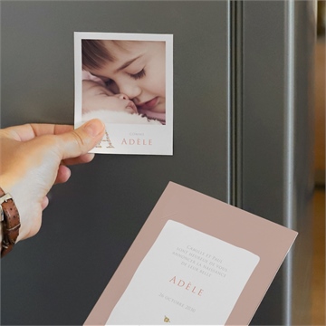 Faire-part naissance belle initiale duo - Mise en situation