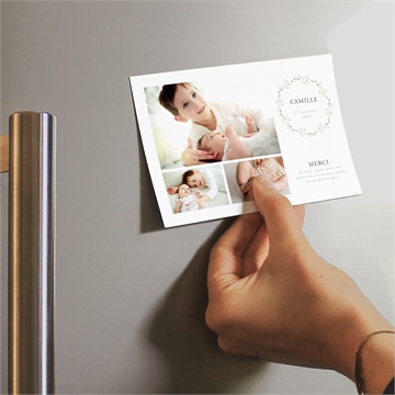 Remerciement naissance multiphoto fleuri - Mise en situation