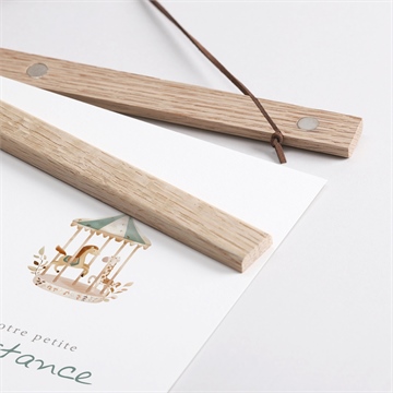 Affiche naissance petit carrousel - Détail des supports en bois