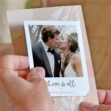 Remerciement mariage love is all