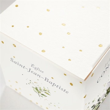 Boîte de dragées baptême en lumière dorure - Détail de la boîte