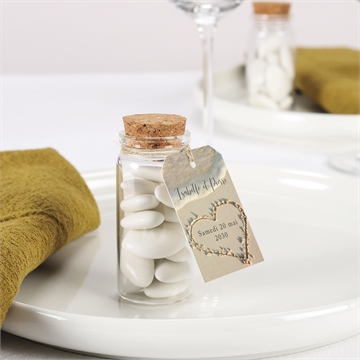 Boîte de dragées mariage dans le sable mignonette - Mise en situation