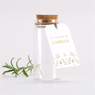 Boîte de dragées baptême vers le beau mignonette - Mise en situation