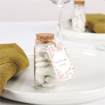 Boîte de dragées baptême motif gravure mignonette - Mise en situation