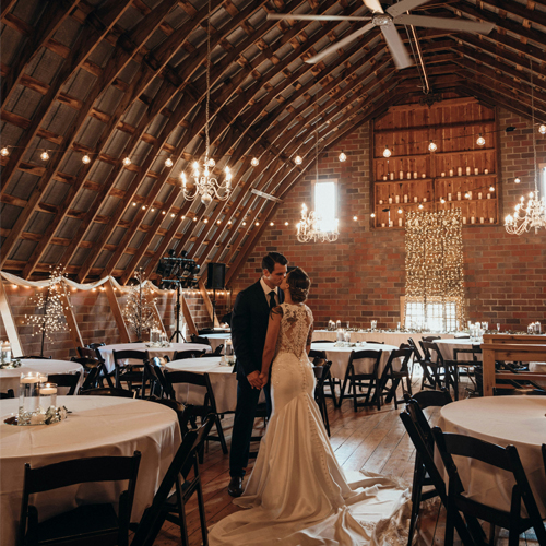 Mariage dans un grange